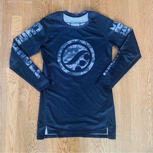 Shoyoroll Heartbreaker rashguard